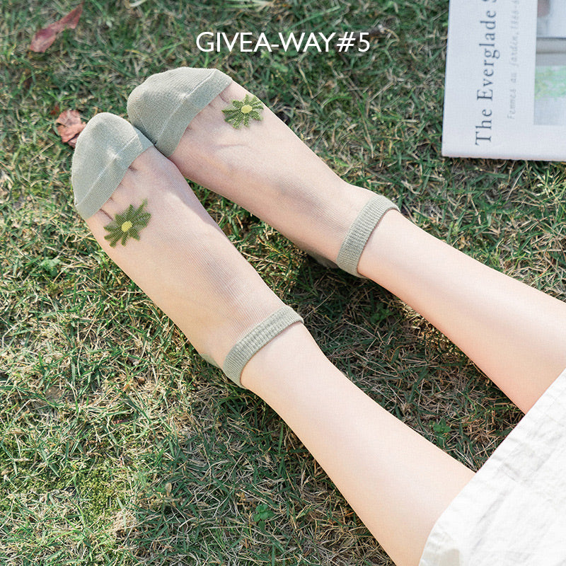 💥 Clearance special 💥 Summer breathable translucent daisy socks