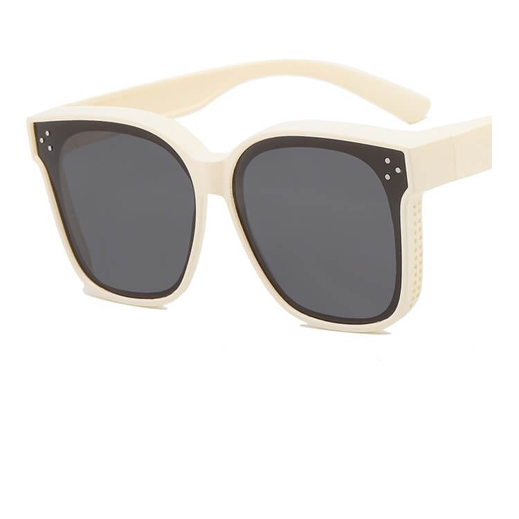 Polarized sunglasses for sun protection and myopia